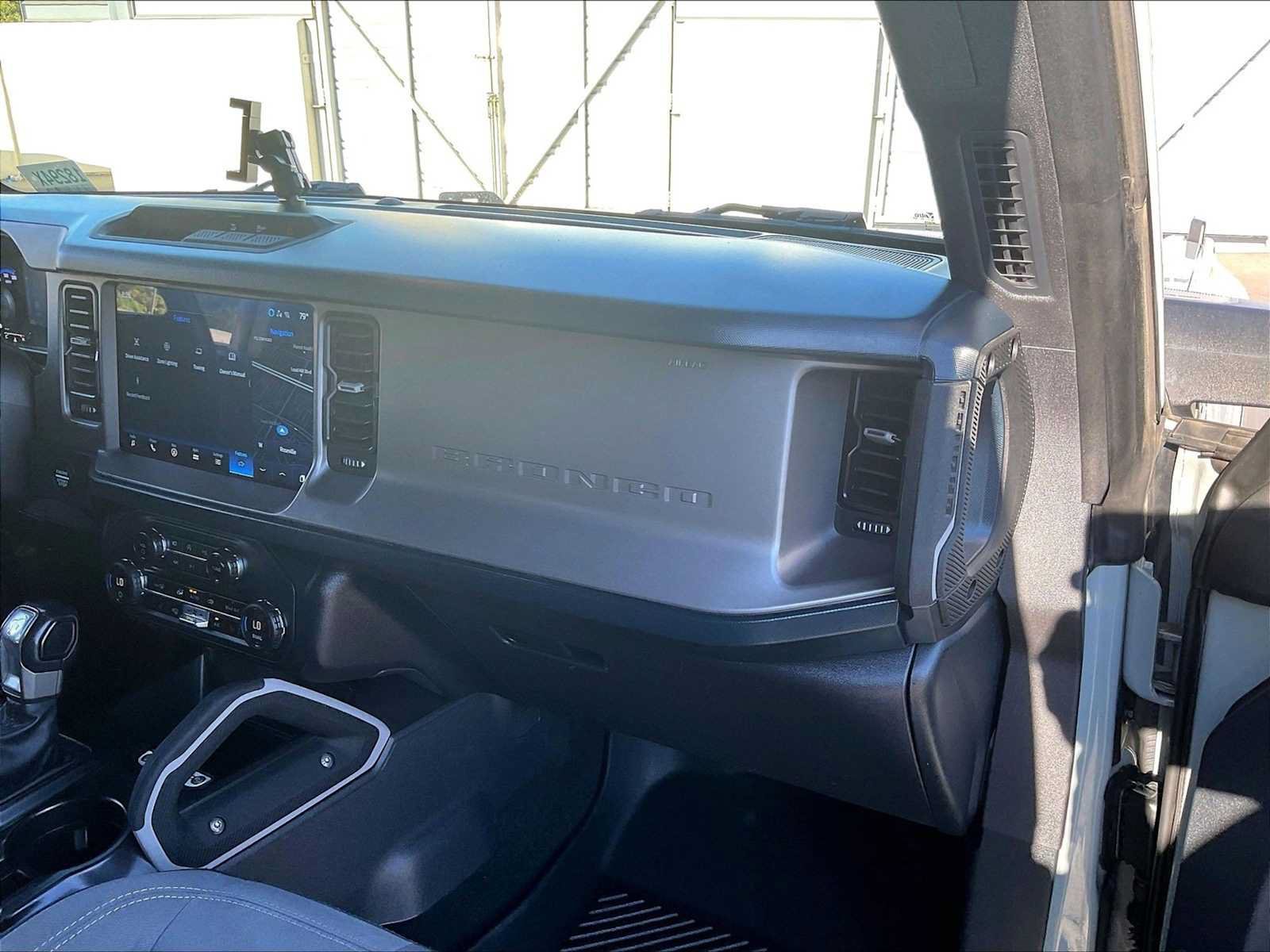 Used 2023 Ford Bronco Outer Banks AWD/4WD image 17