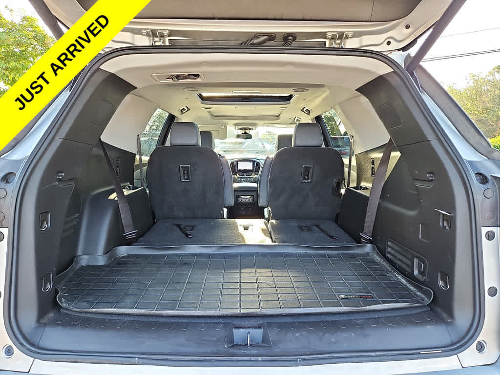 Used 2021 Chevrolet Traverse Premier FWD image 30