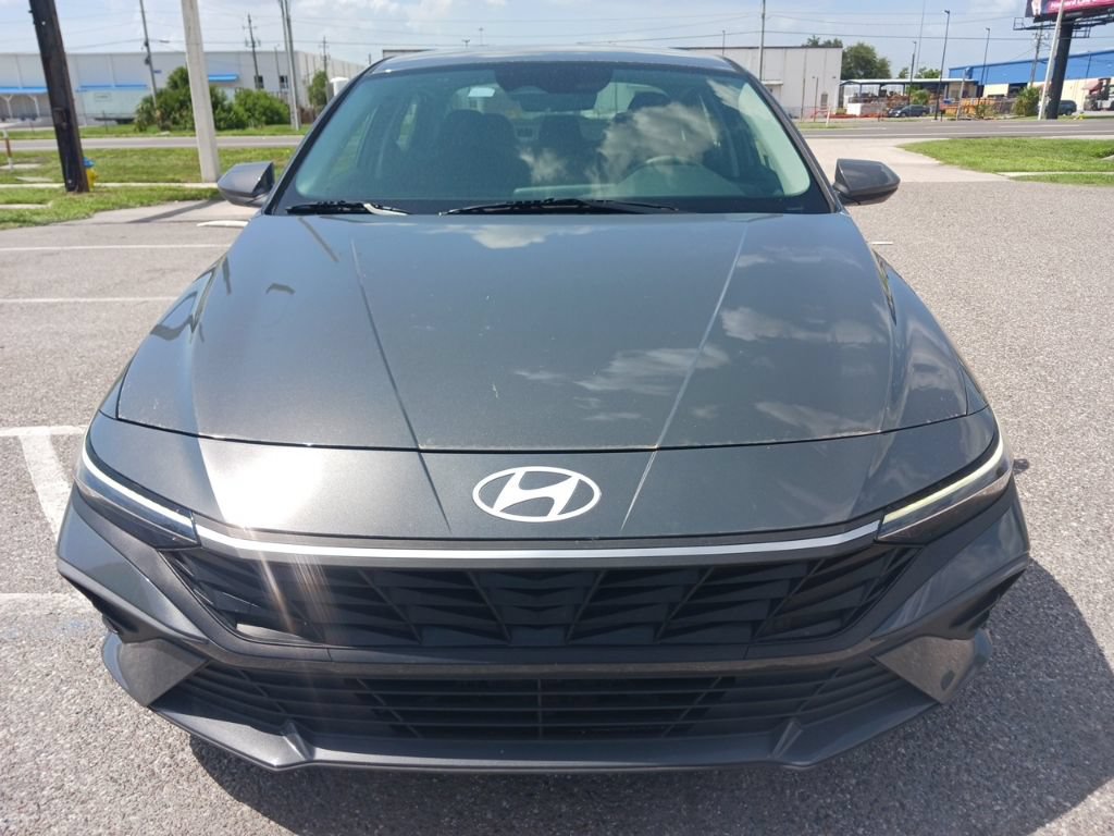 Used 2024 Hyundai Elantra SEL FWD image 8