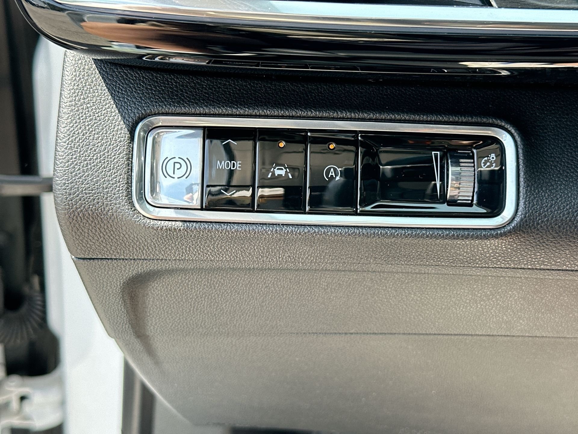 Used 2024 Buick Envision Preferred AWD/4WD image 18