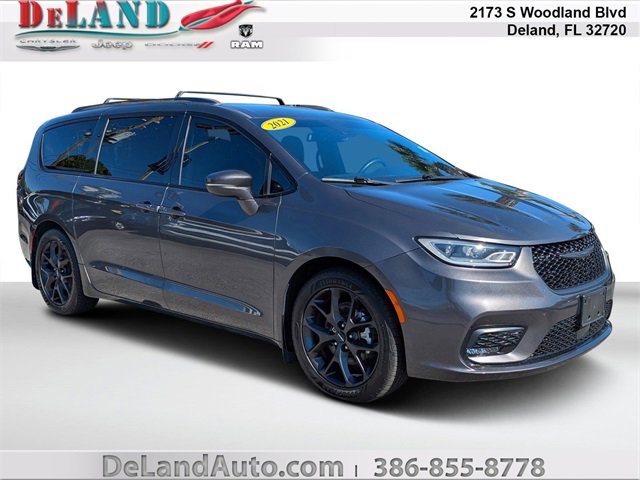 Used 2021 Chrysler Pacifica Touring-L w/ Uconnect Theater Family Group