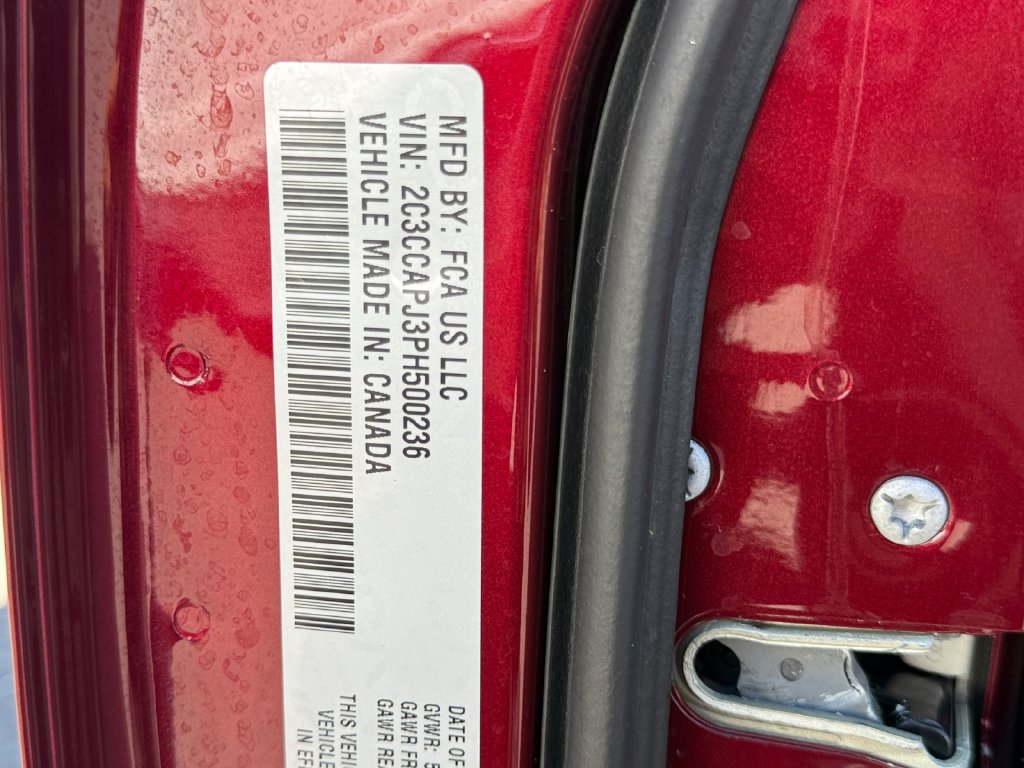 Used 2023 Chrysler 300 C RWD image 29