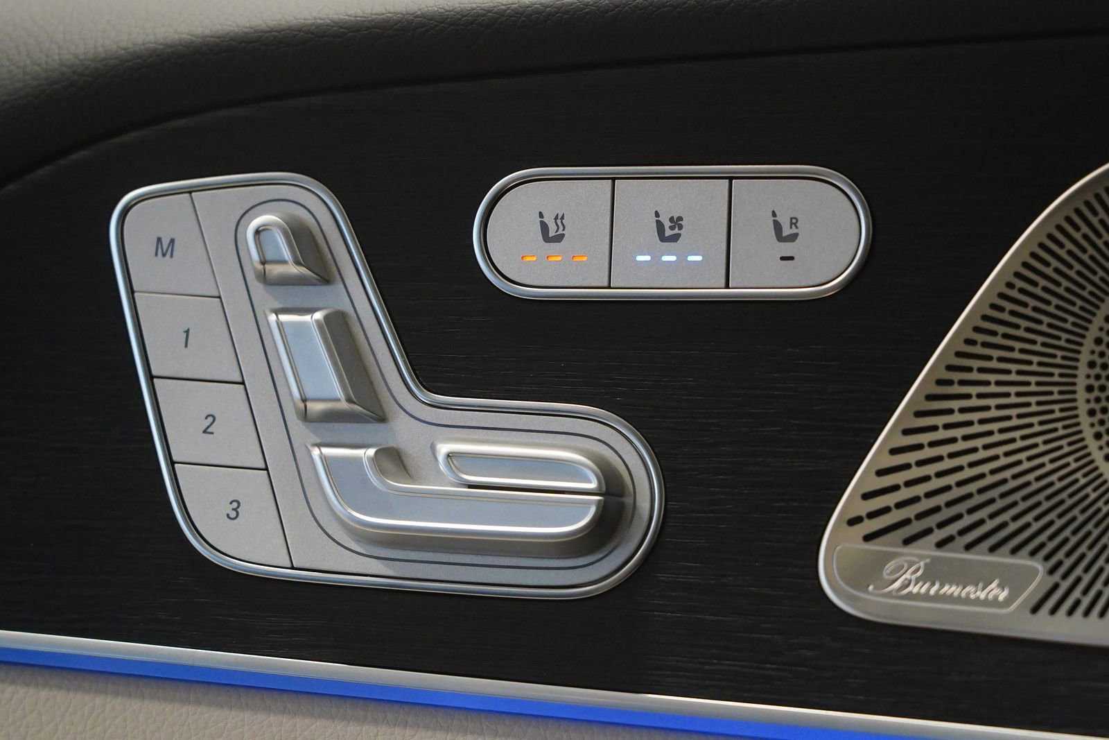 New 2026 Mercedes-Benz GLS 450 4MATIC image 32