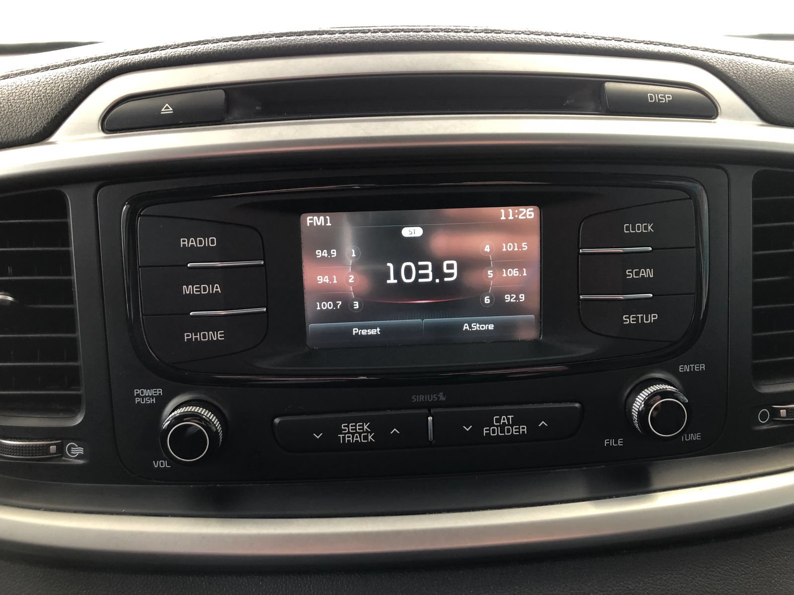 Used 2018 Kia Sorento L FWD image 30