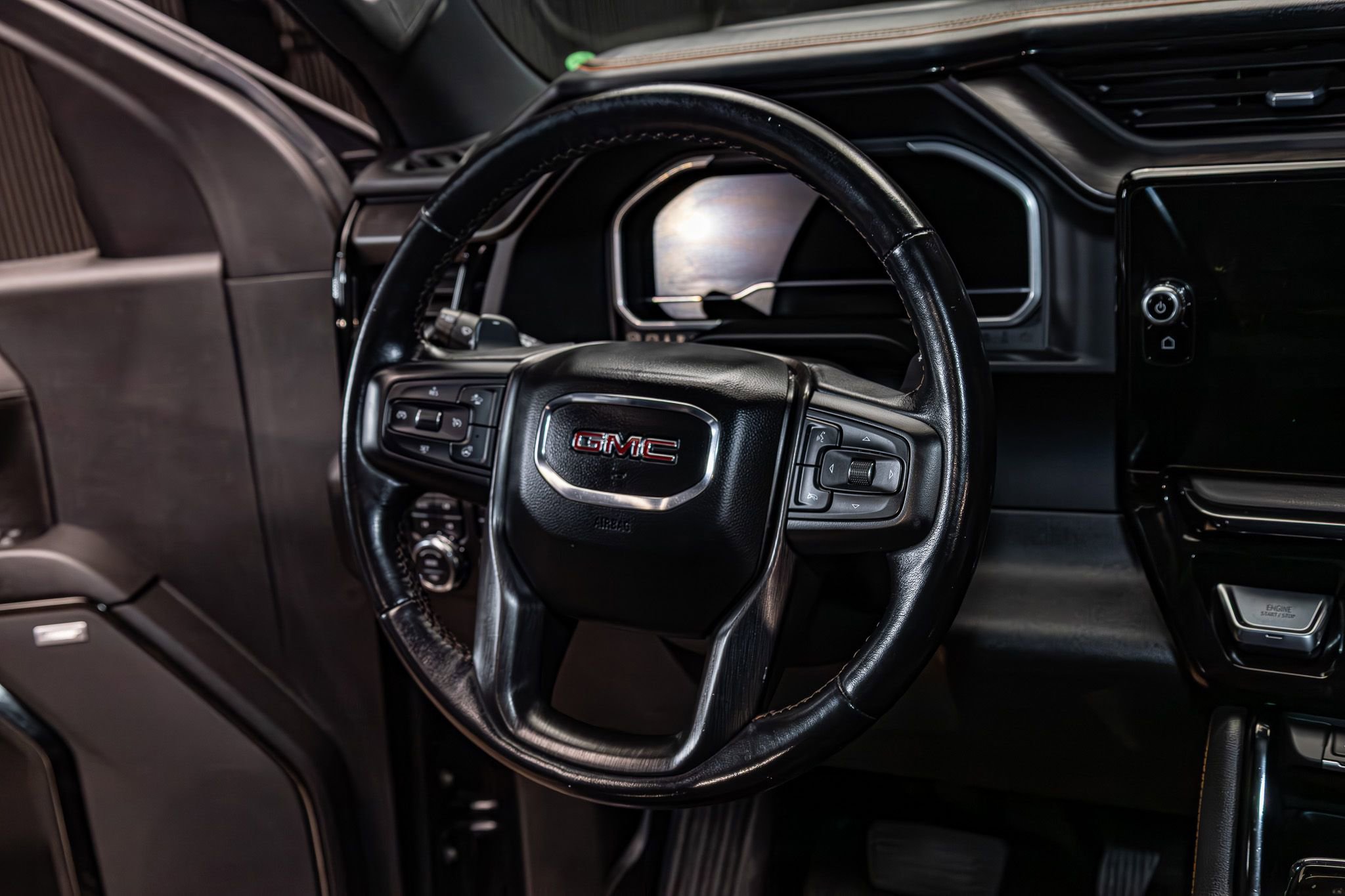 Used 2022 GMC Sierra 1500 AT4 w/ AT4 Premium Package AWD/4WD image 18