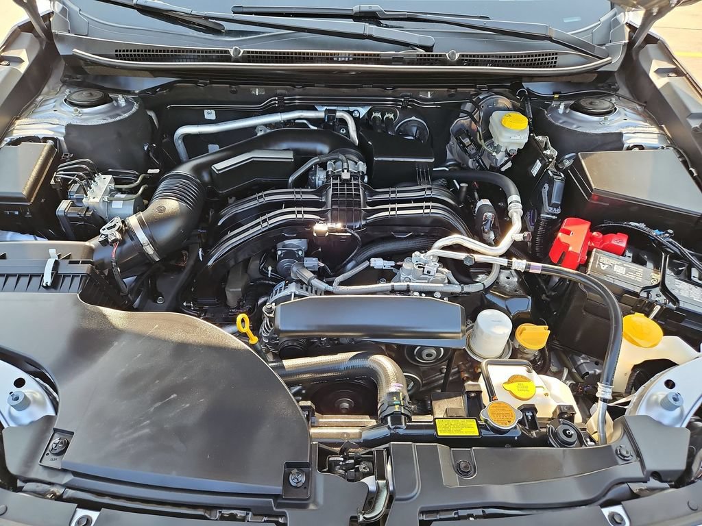 Used 2025 Subaru Outback Premium AWD/4WD image 32