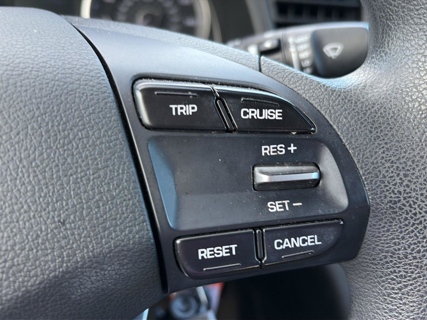 Used 2019 Hyundai Elantra SE w/ Cargo Package FWD image 14