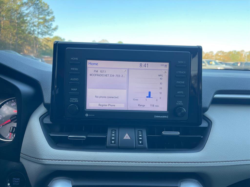 Used 2020 Toyota RAV4 XLE Premium image 5