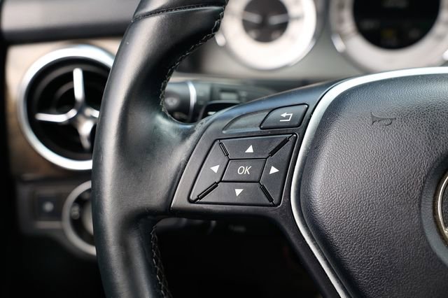 Used 2014 Mercedes-Benz GLK 350 2WD image 28