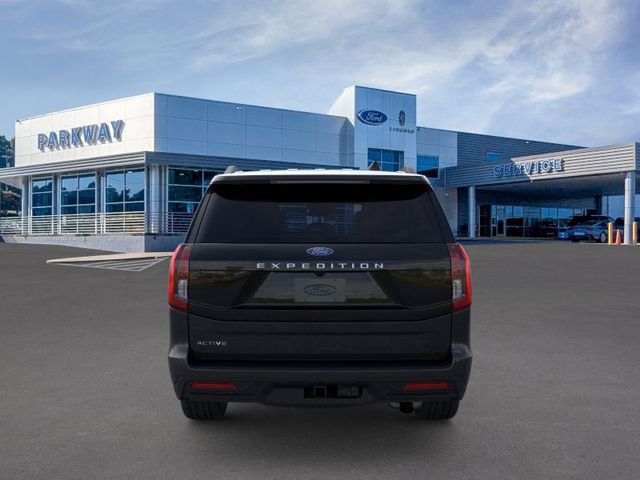 New 2026 Ford Expedition Active image 5