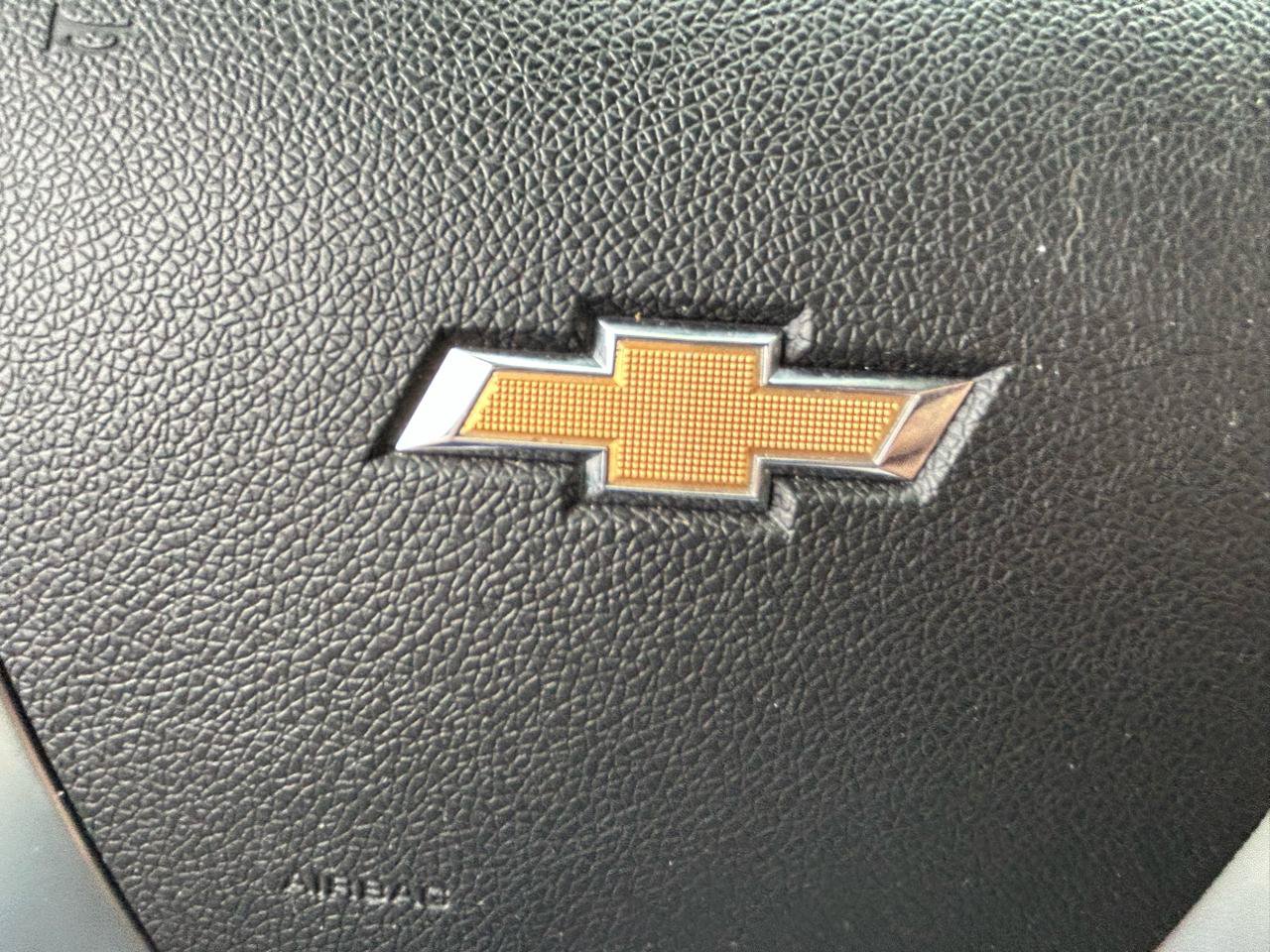 Used 2015 Chevrolet Traverse LT w/ Style and Technology Package FWD image 21