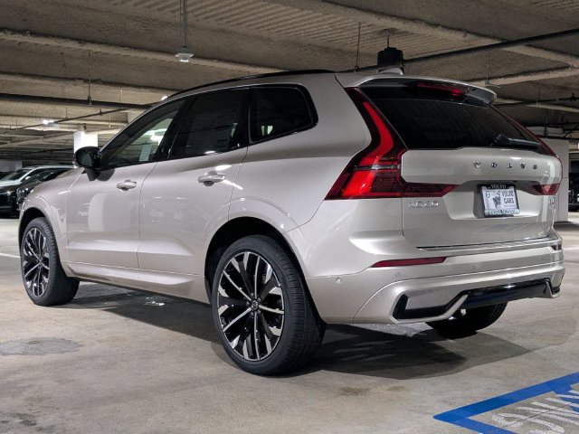 New 2026 Volvo XC60 B5 Ultra w/ Protection Package Premier AWD/4WD image 5