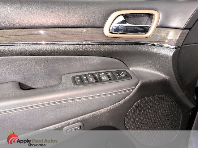 Used 2015 Jeep Grand Cherokee Overland image 15