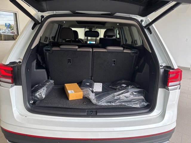 New 2025 Volkswagen Atlas SEL image 16