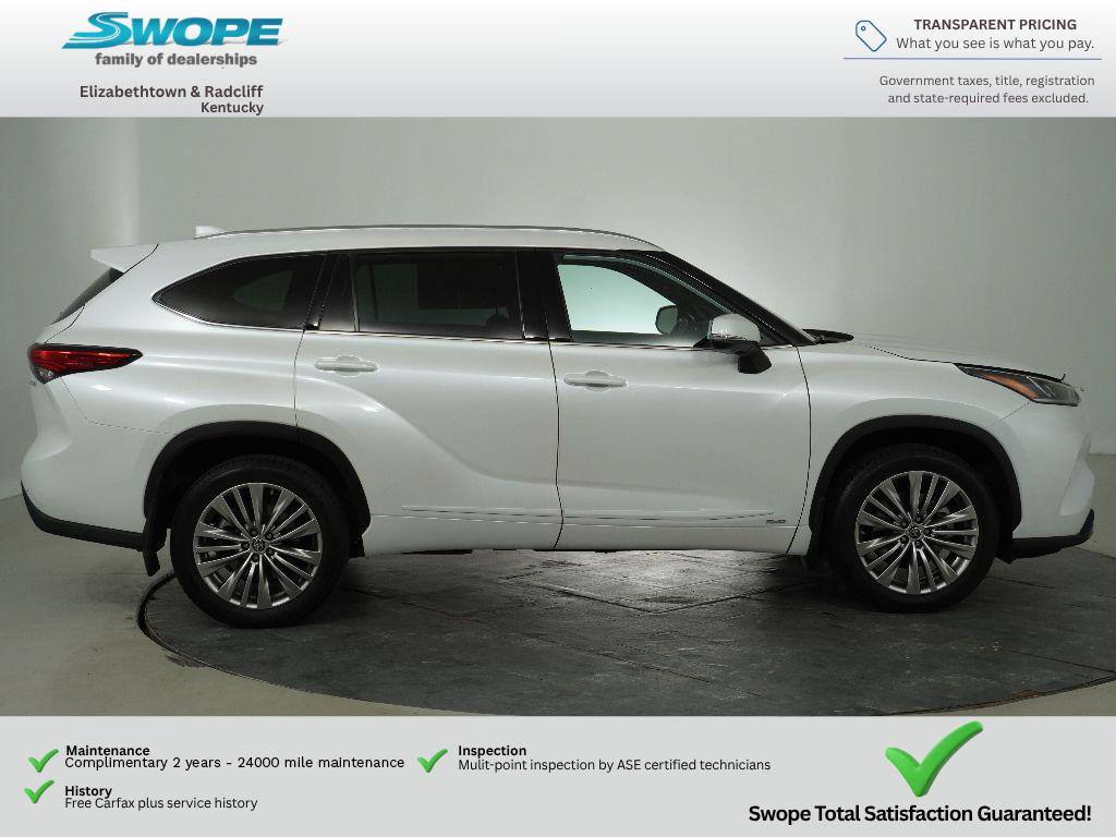 Used 2022 Toyota Highlander Platinum AWD/4WD image 2
