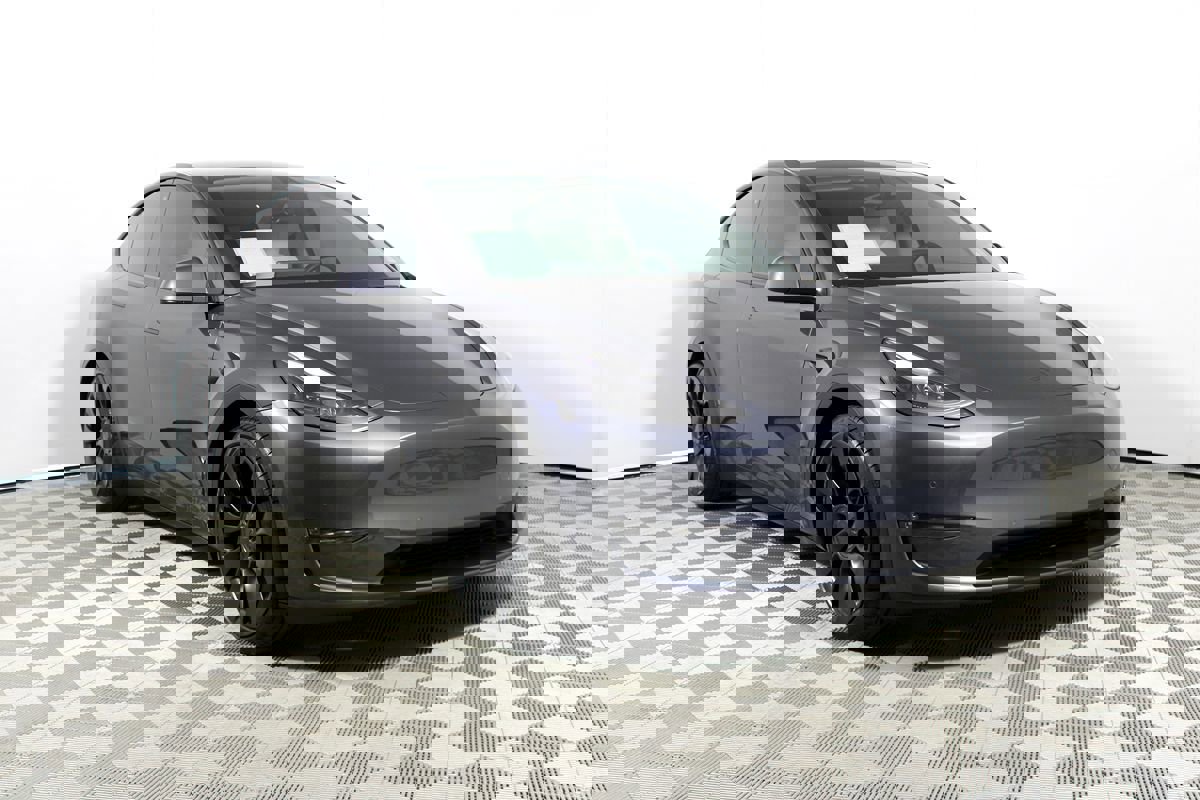 Used 2022 Tesla Model Y Performance image 27