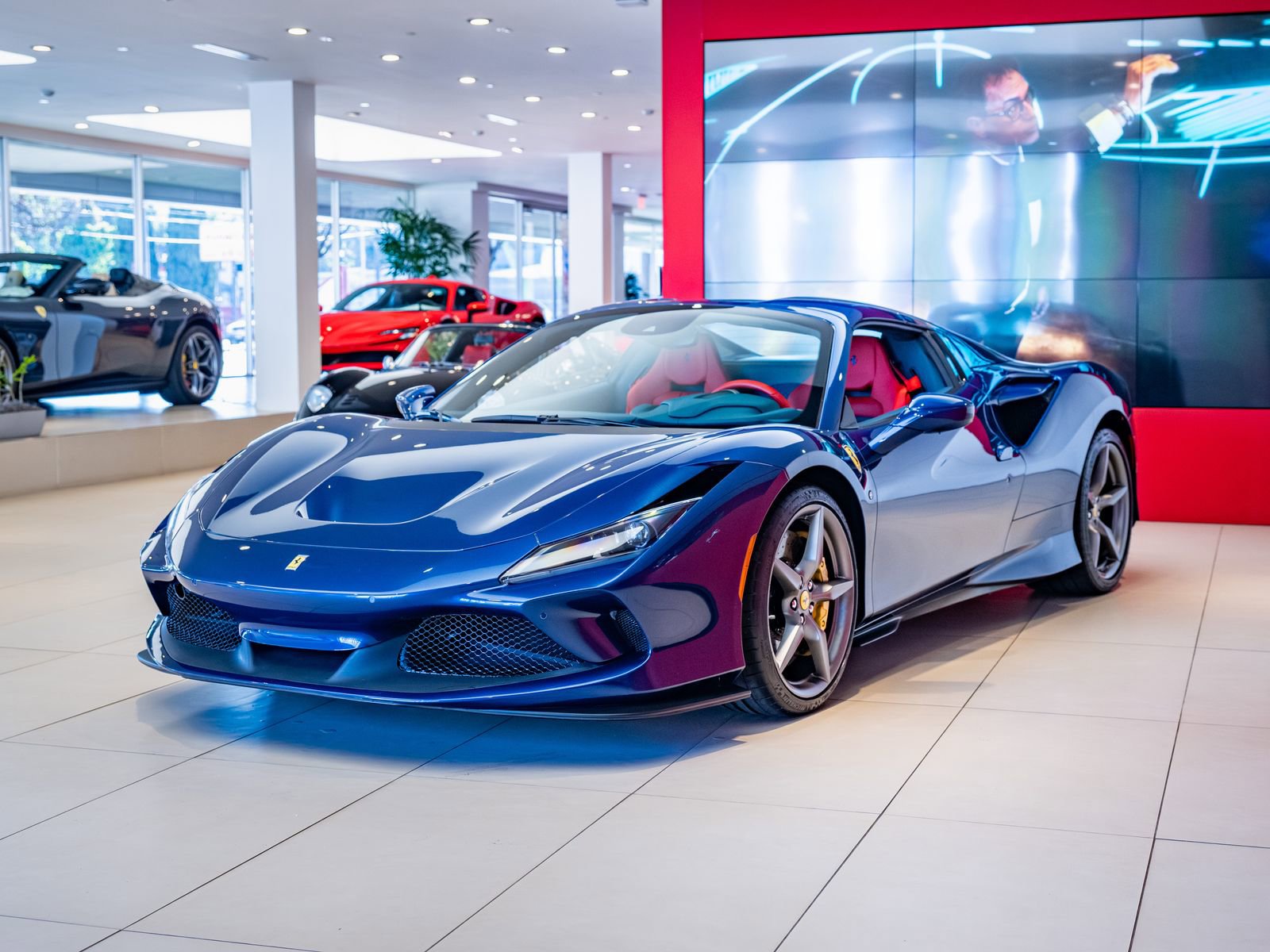 Used 2022 Ferrari F8 Tributo image 28