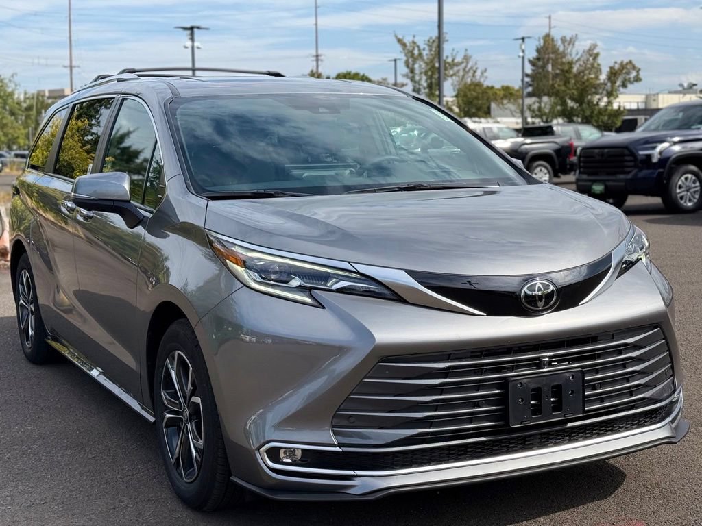 Certified 2026 Toyota Sienna Platinum AWD/4WD image 7