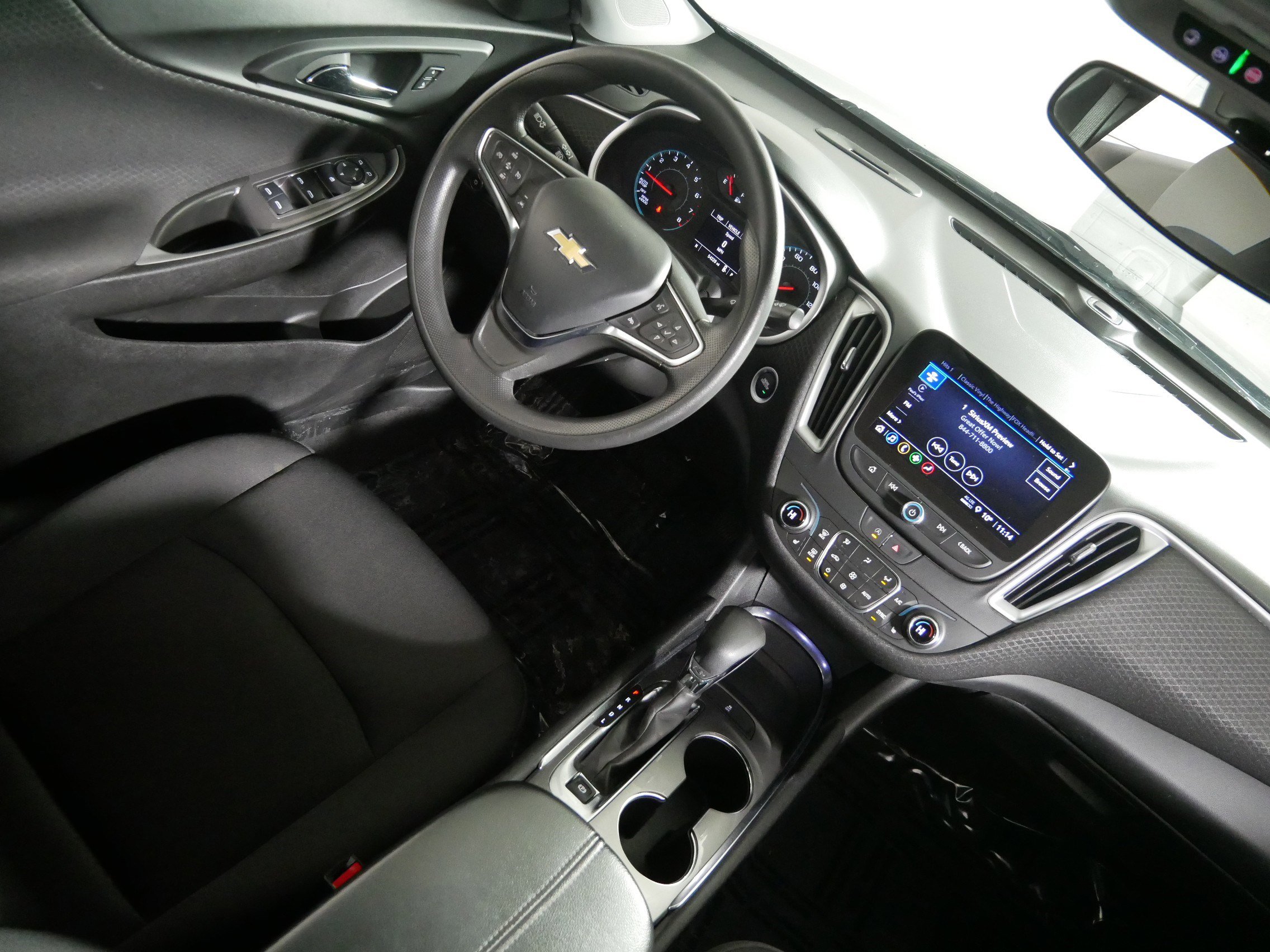 Used 2023 Chevrolet Malibu LT image 9