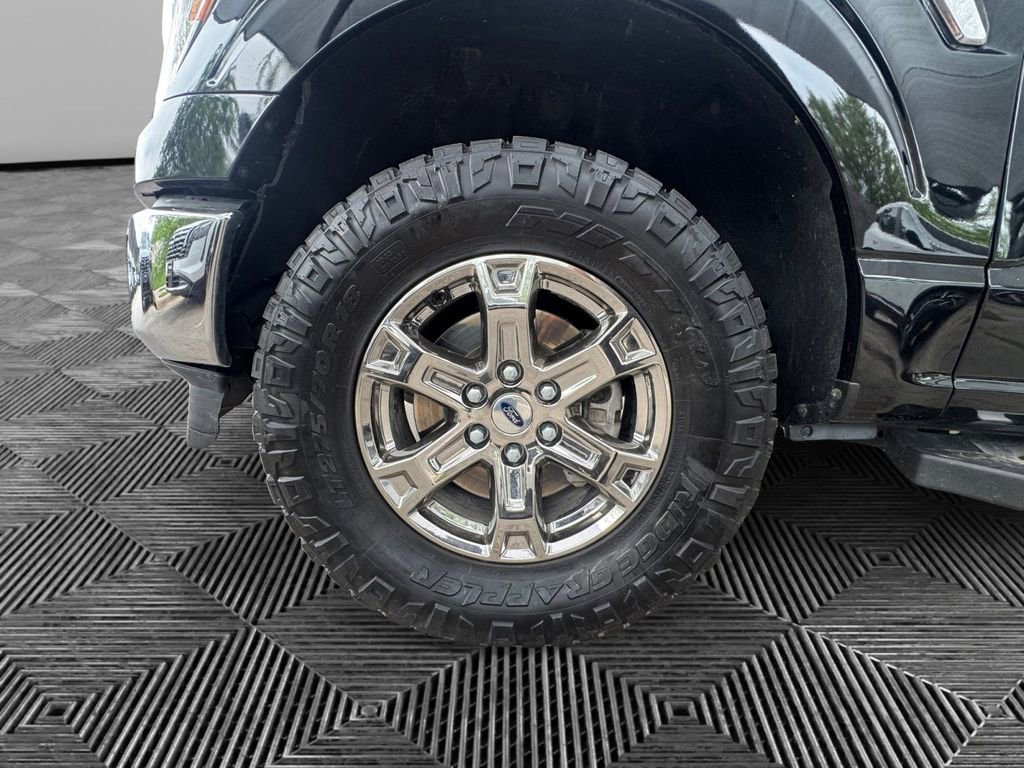 Used 2023 Ford F150 Lariat RWD image 9
