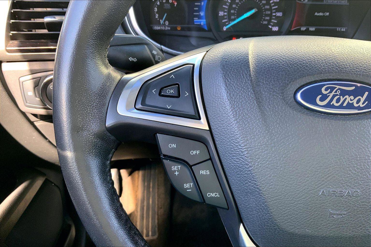 Used 2015 Ford Fusion SE w/ Equipment Group 202A image 16