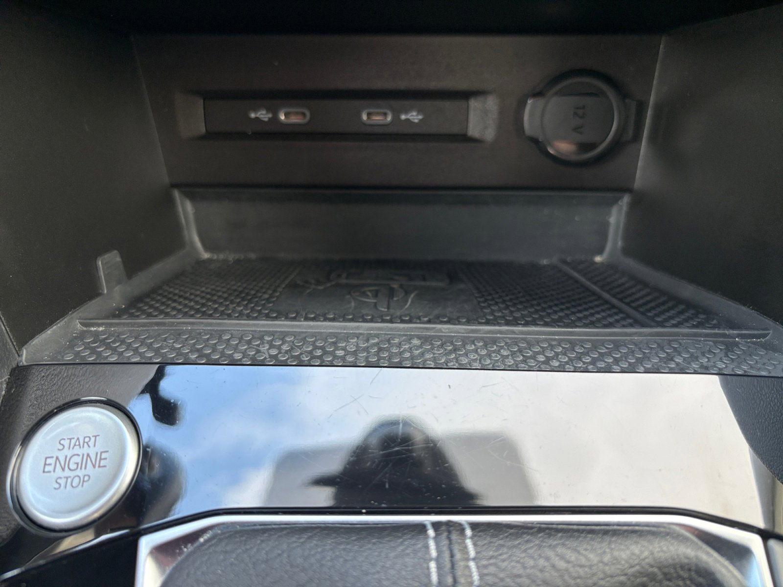 Certified 2023 Volkswagen Taos SE FWD image 18