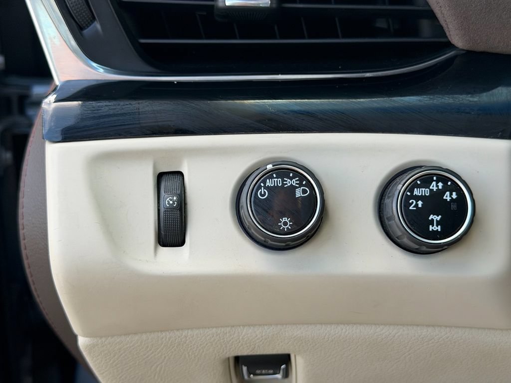 Used 2016 Cadillac Escalade Premium AWD/4WD image 26