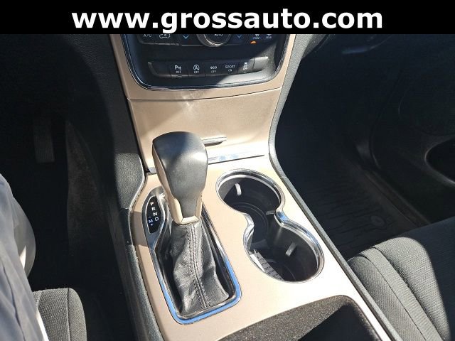 Used 2017 Jeep Grand Cherokee Laredo AWD/4WD image 18