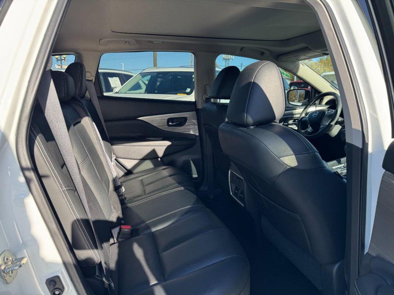 Used 2017 Nissan Murano SL w/ SL Technology Package image 11
