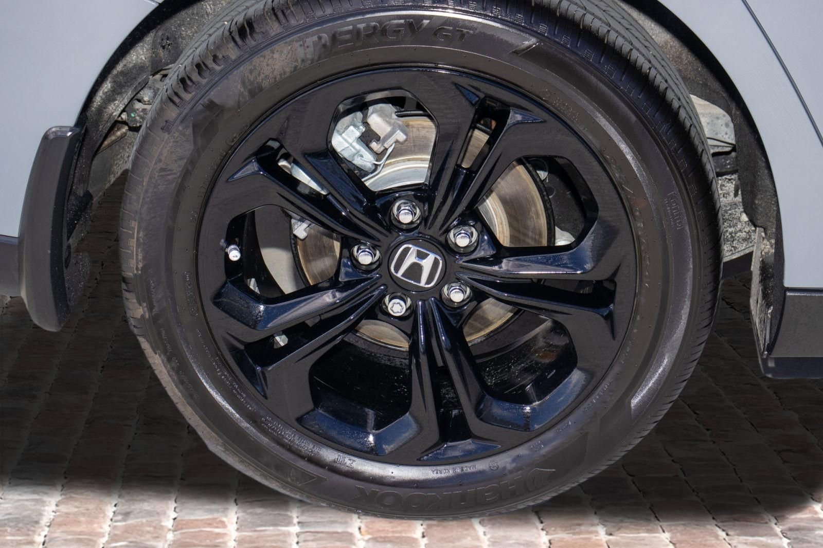 Certified 2025 Honda Accord SE image 38