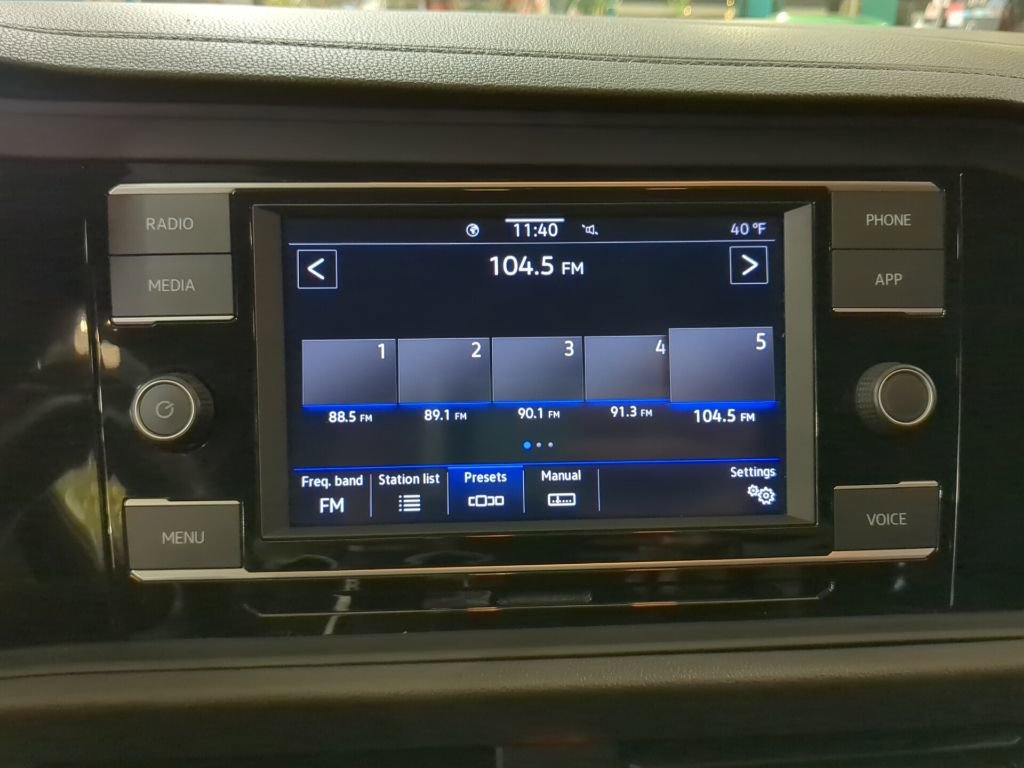 Used 2024 Volkswagen Jetta Sport image 13