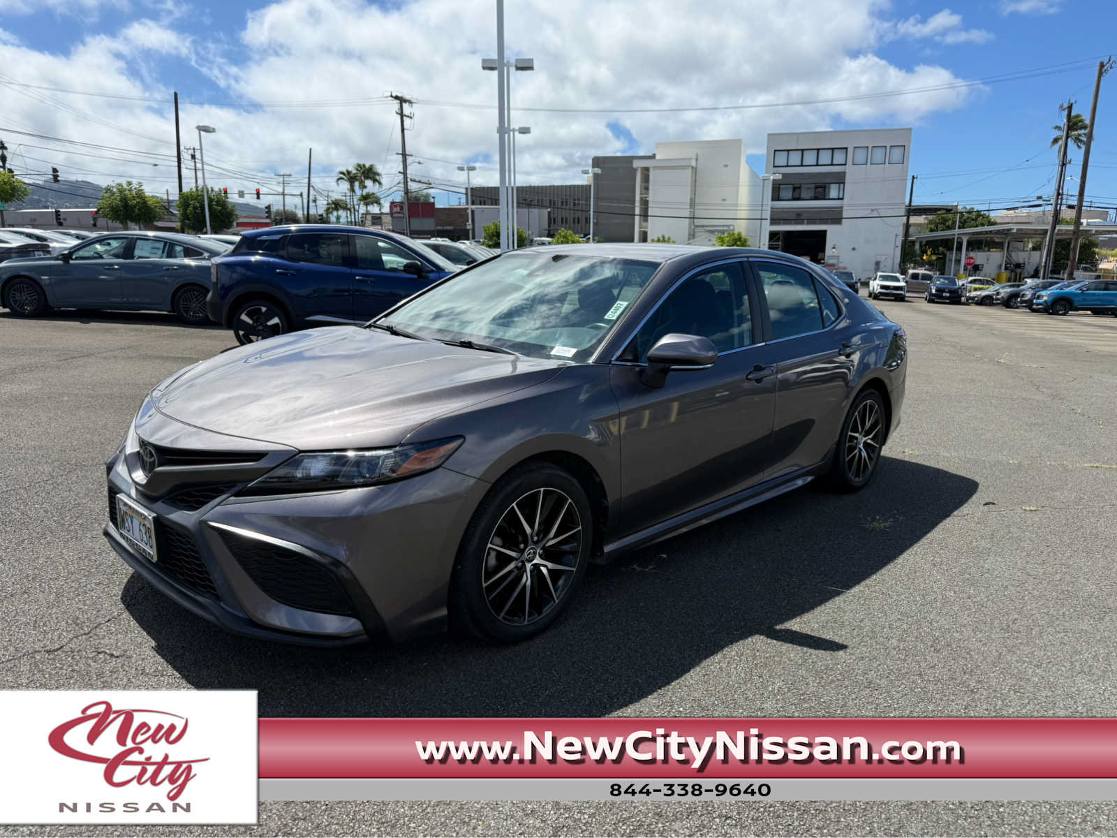 Used 2022 Toyota Camry SE