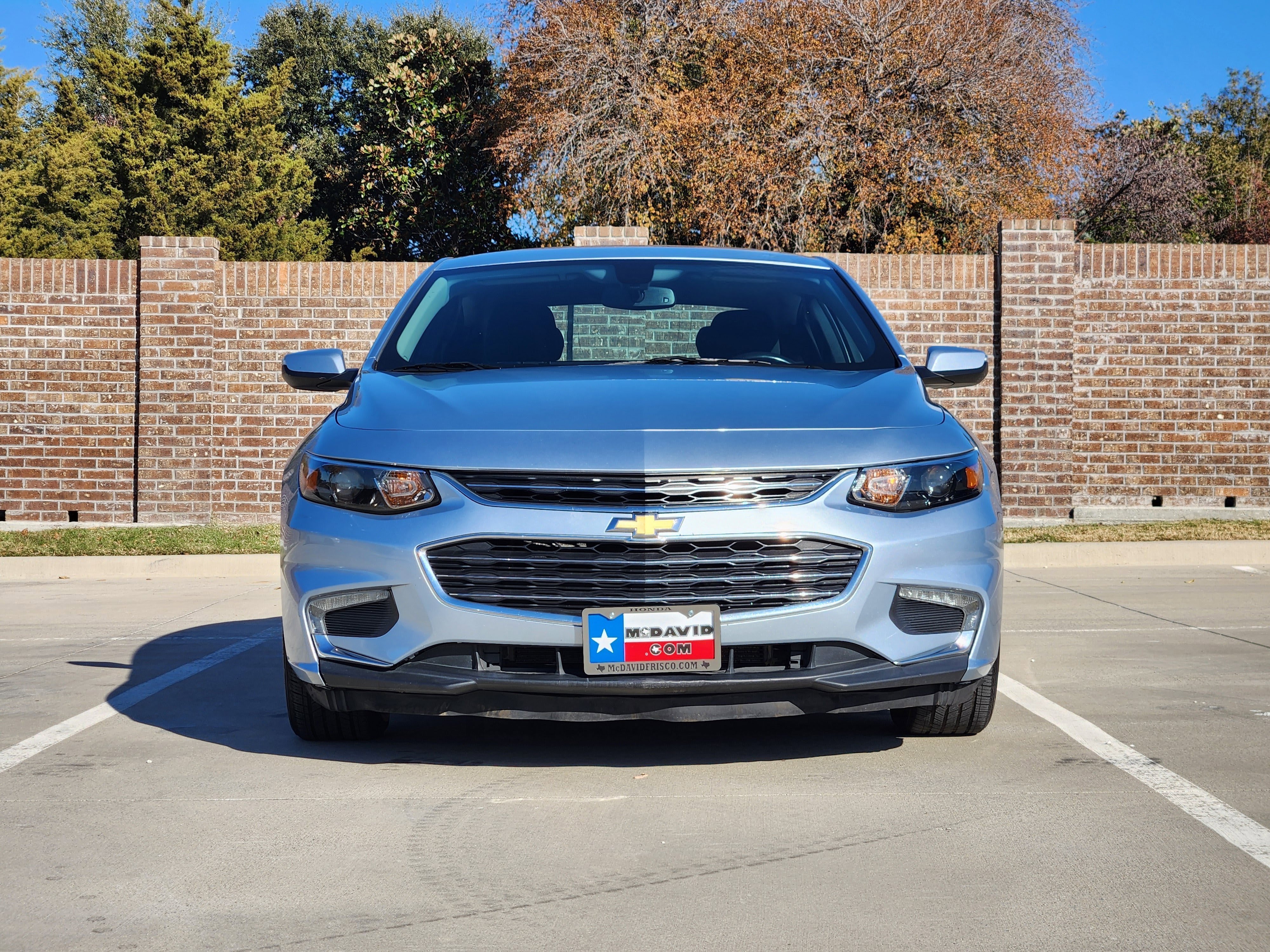 Used 2017 Chevrolet Malibu LT video 2