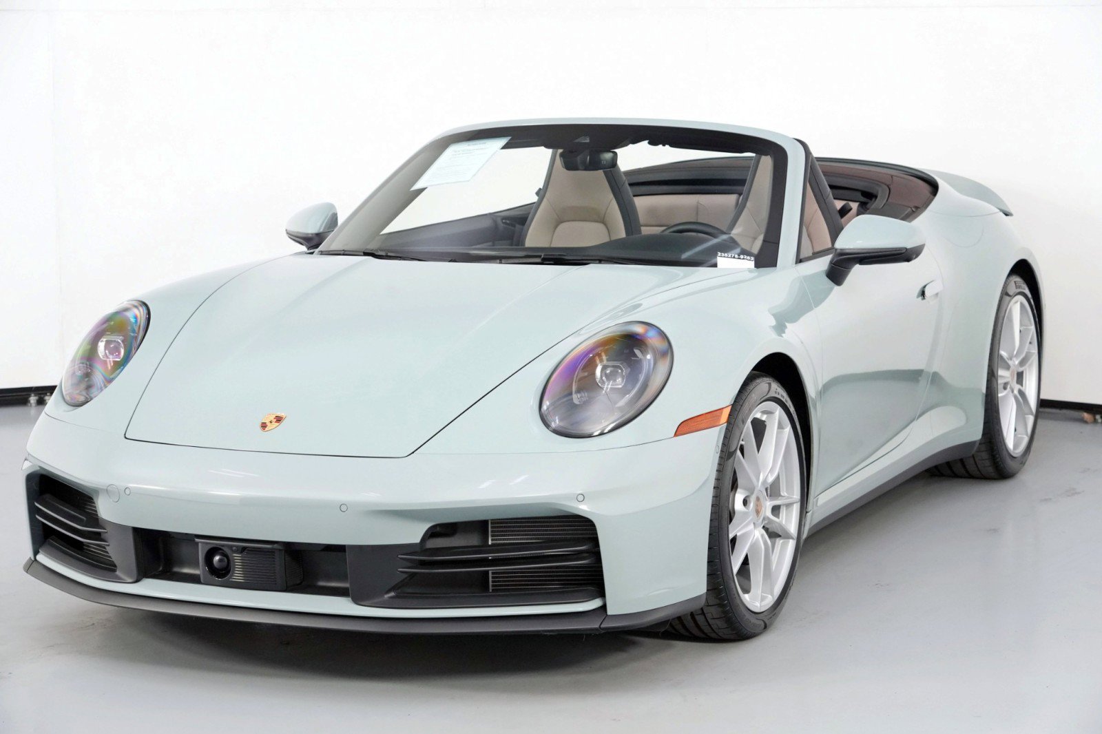 Used 2025 Porsche 911 Carrera RWD image 47