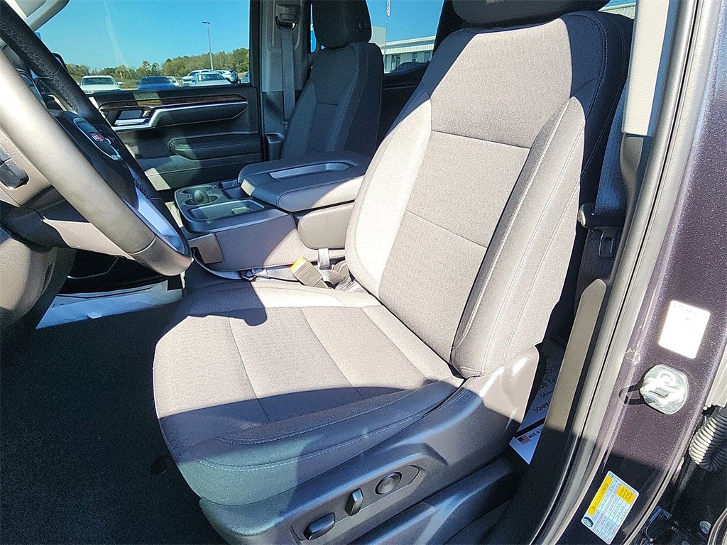 Used 2025 GMC Sierra 1500 Elevation image 11