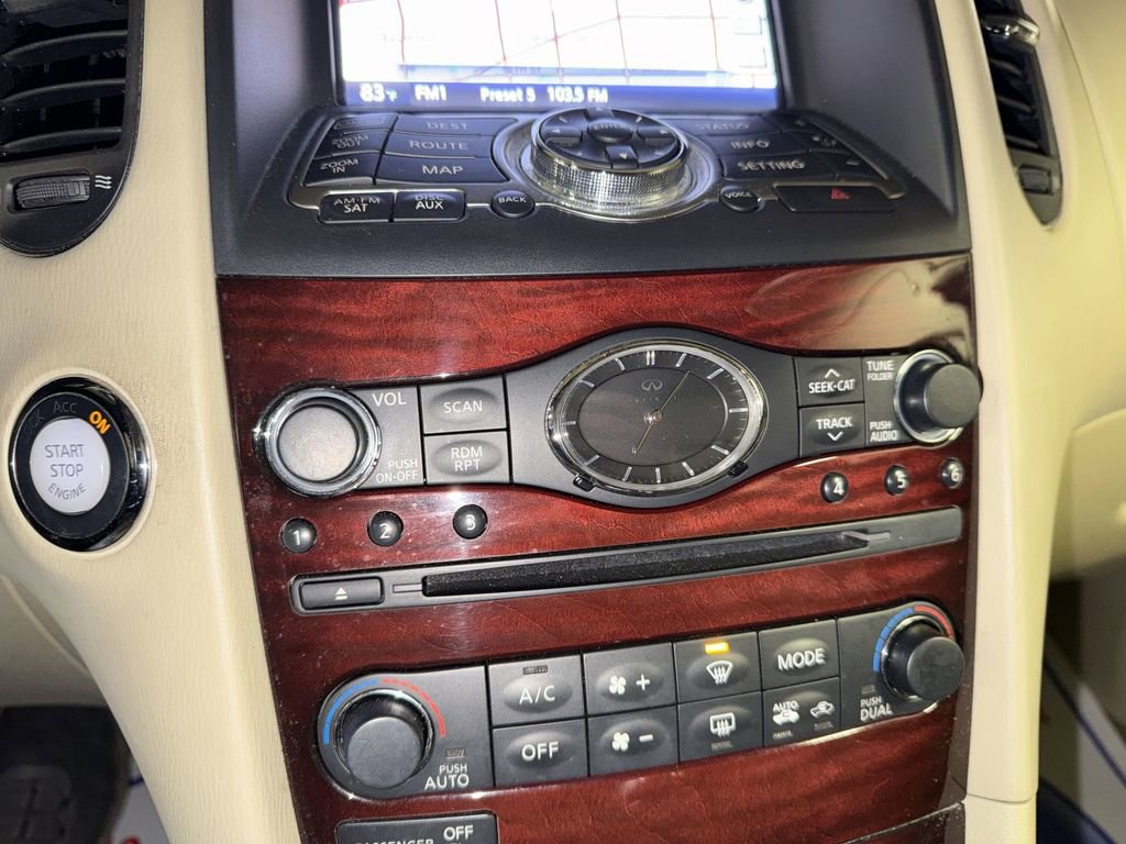 Used 2016 INFINITI QX50 AWD w/ Deluxe Touring Package image 17