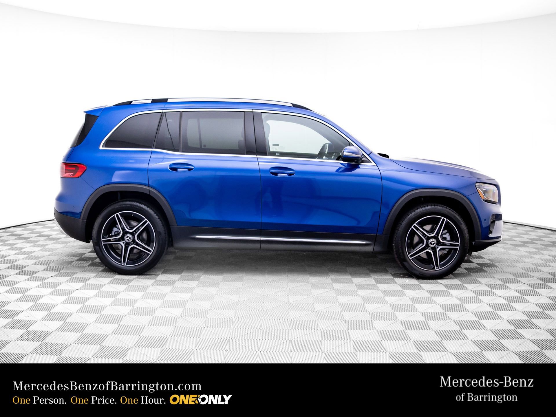 New 2026 Mercedes-Benz GLB 250 4MATIC image 7