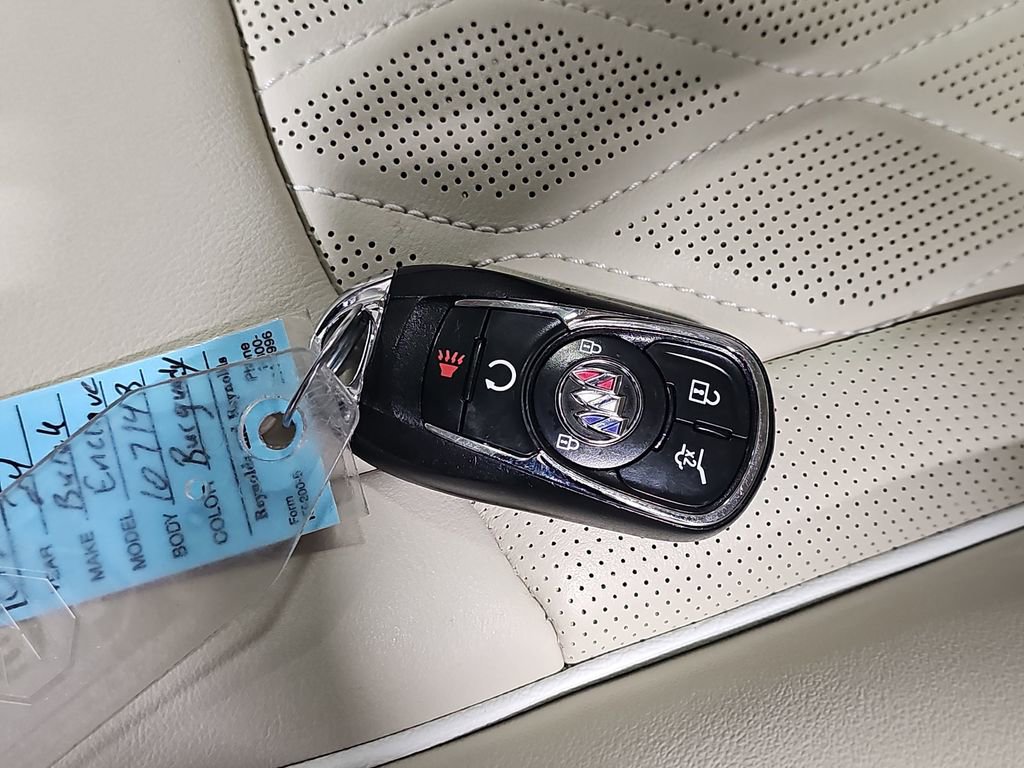Certified 2024 Buick Enclave Avenir w/ Avenir Technology Package image 43