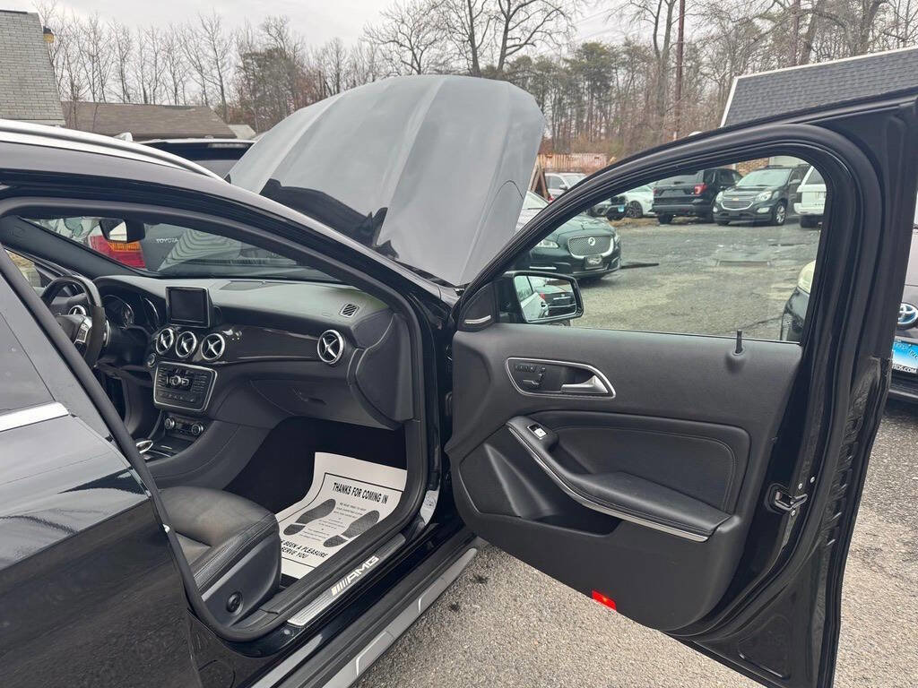 Used 2015 Mercedes-Benz GLA 45 AMG 4MATIC w/ Multimedia Package image 40