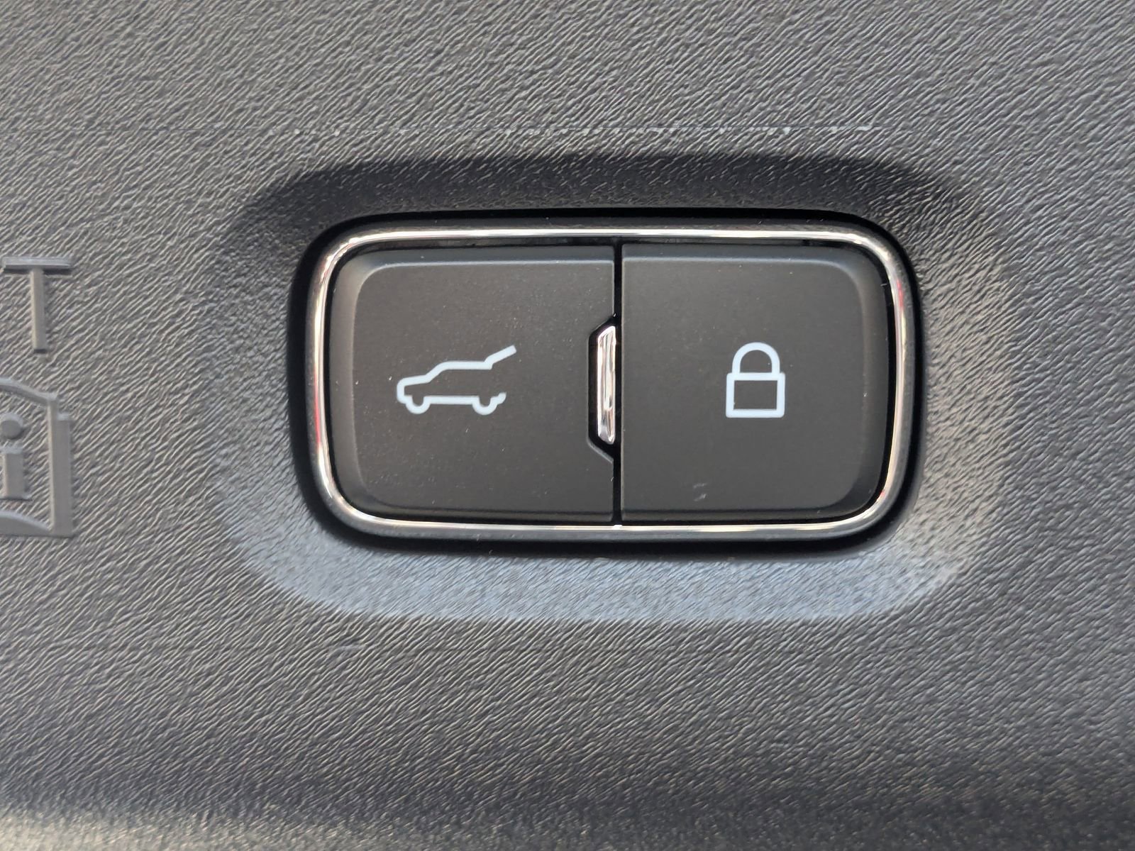 New 2025 Ford Expedition Platinum w/ Stealth Performance Package image 15