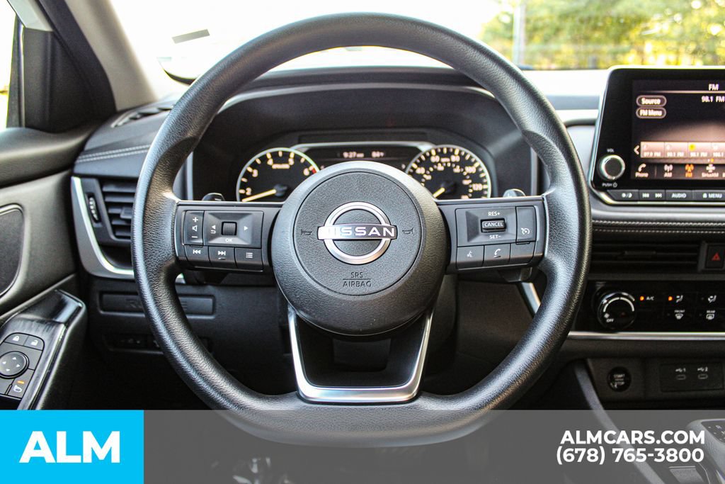 Used 2024 Nissan Rogue S FWD image 24