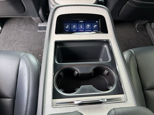 New 2027 Lincoln Navigator Reserve w/ Jet Appearance Package AWD/4WD image 15