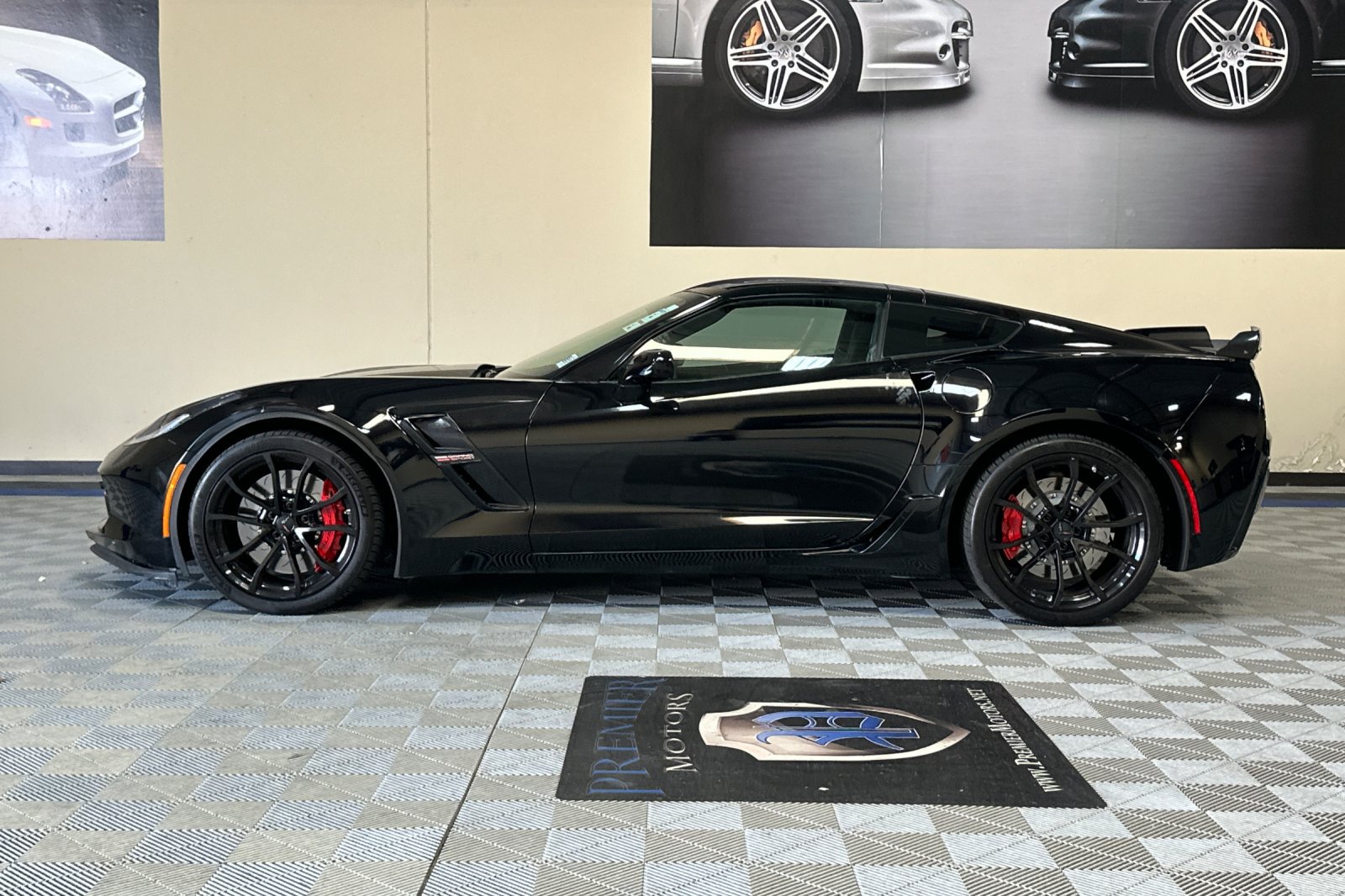 Used 2018 Chevrolet Corvette Grand Sport RWD image 7