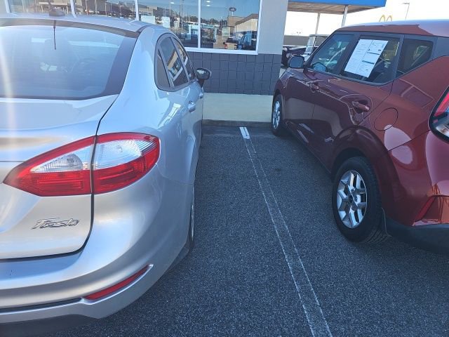 Used 2016 Ford Fiesta S image 12