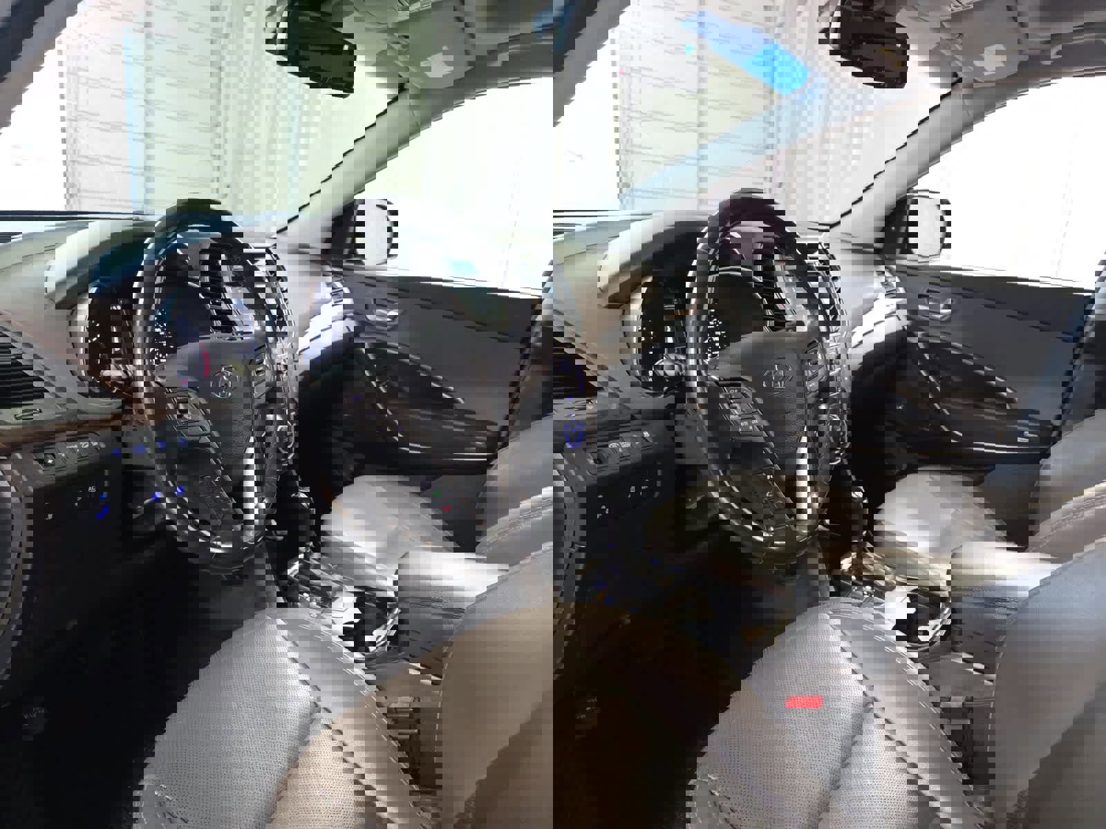 Used 2018 Hyundai Santa Fe SE image 16