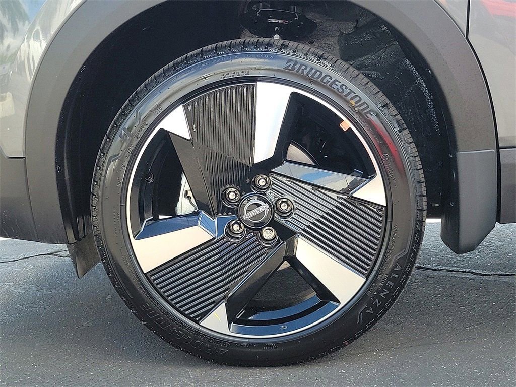 New 2026 Nissan Kicks SR w/ SR Premium Package image 17