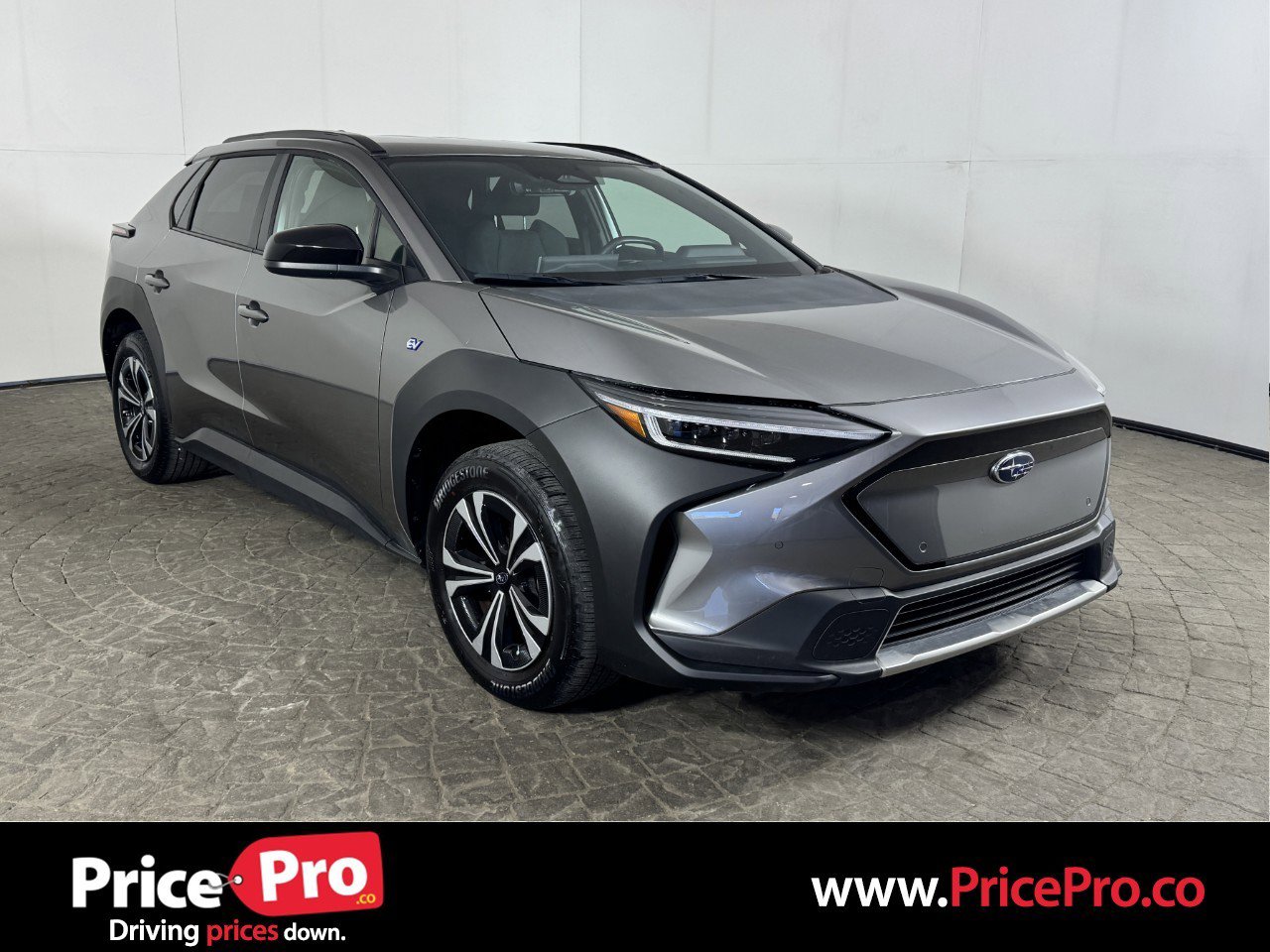Used 2024 Subaru Solterra image 1