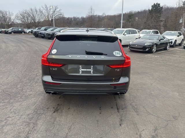 Used 2021 Volvo V60 T5 Cross Country w/ Protection Package image 5