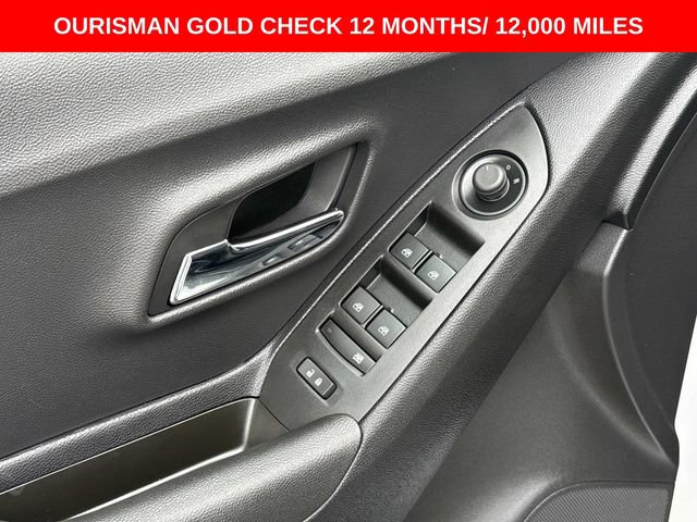 Used 2020 Chevrolet Trax LT AWD/4WD image 19