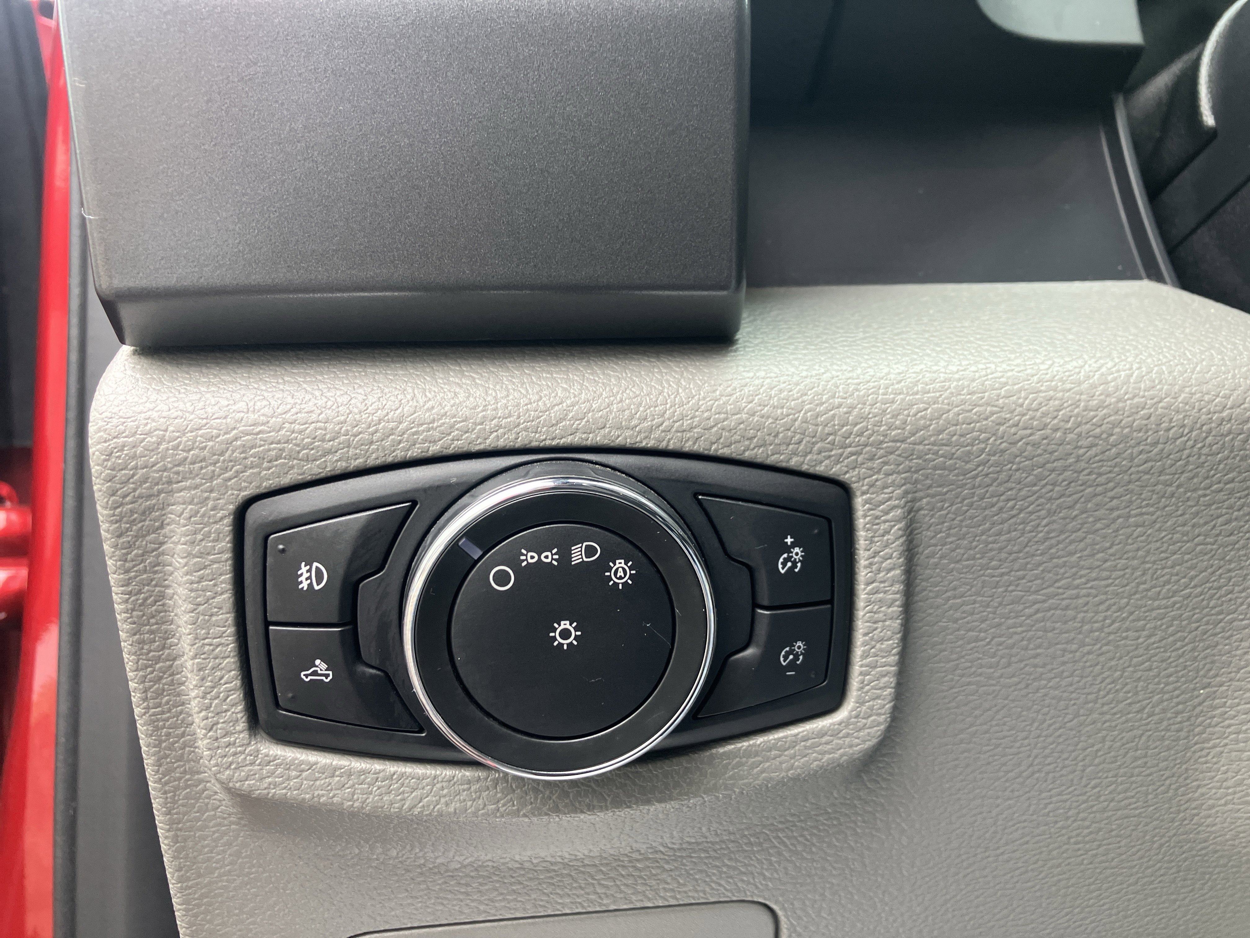 Used 2016 Ford F150 XLT w/ Trailer Tow Package image 19